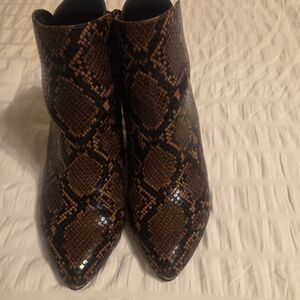 Brown Snakeskin Pattern Women's Shoes